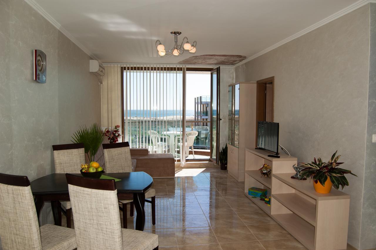 Apartment Primorsko Esterno foto